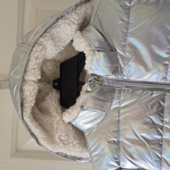 THEREABOUTS GIRLS SILVER "SHIMMER" PUFFER HOODED WINTER COAT SIZE XL 16 - Picture 2 of 16